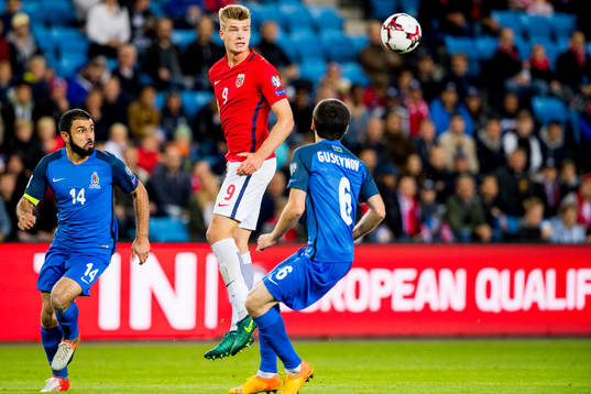 Rashad Sadygov of Azerbaijan and Alexander Sørloth of