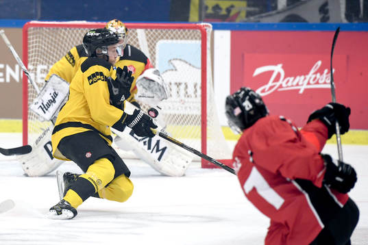 Bläddra bland fler bilder av Ishockey, CHL, Malmö Redhawks - KalPa Kuopio 