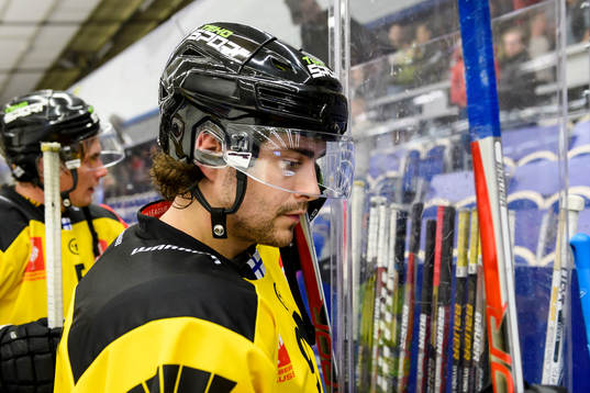 Alex Lavoie of KalPa looks dejected when he leaves the rink