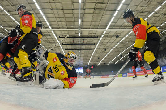 Goalkeeper Dennis Godla of KalPa