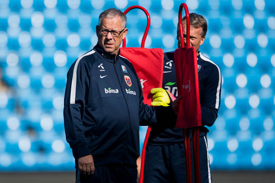 Lars Lagerbäck, head coach of Norway and Frode Grodås,