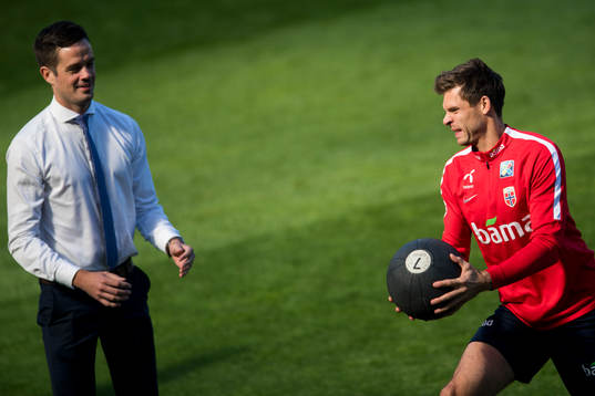 goalkeeper Rune Almenning Jarstein of Norway