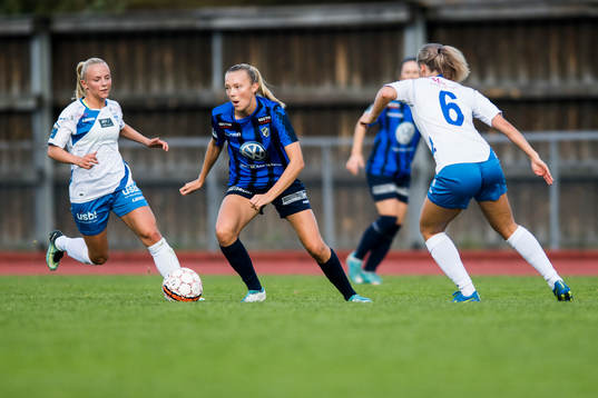 Tone Bettina Besmo Pirisi of Kolbotn, Synne Sofie Kinden