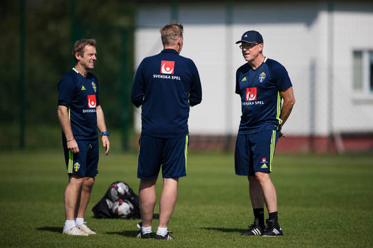 Fystränare Paul Balsom, assisterande tränare Peter