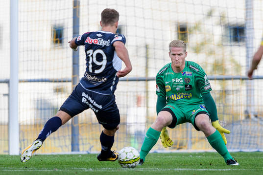Bläddra bland fler bilder av Fotboll, Superettan, Falkenberg - Gefle