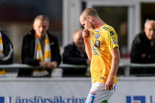 Falkenbergs Christoffer Carlsson deppar