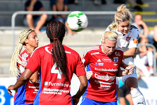 Rosengårds Hanna Folkesson gör 1-0