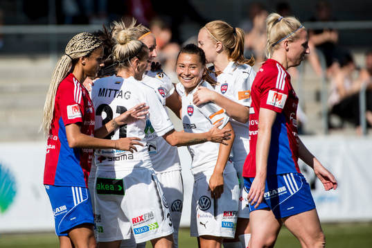 Rosengårds Hanna Folkesson jublar