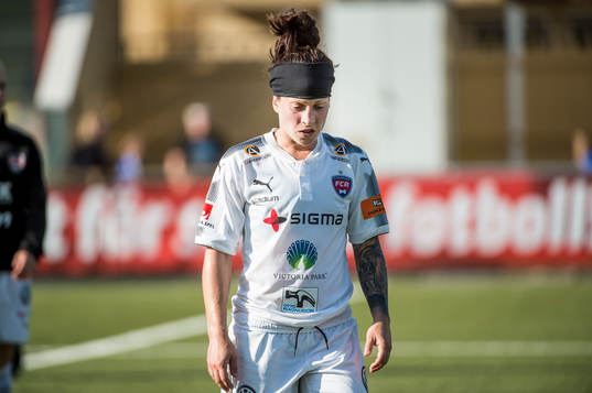 Rosengårds Ella Masar McLeod deppar