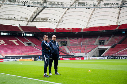 Per Joar Hansen, assistant coach, and Lars Lagerbäck, head