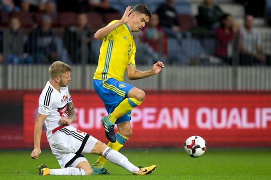 Belarus Nikita Korzun och Sveriges Mikael Lustig