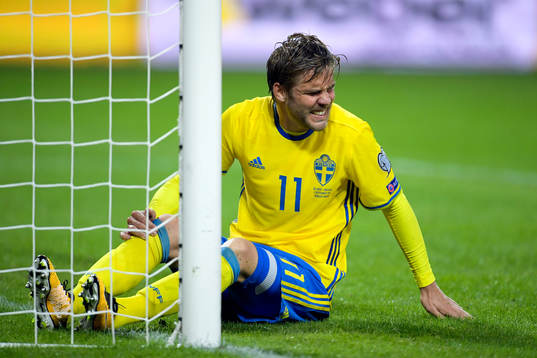 Sveriges Christoffer Nyman grinar illa