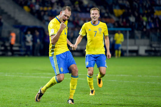 Sveriges Andreas Granqvist jublar