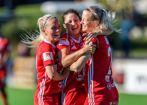 Piteås Josefin Johansson (m) jublar