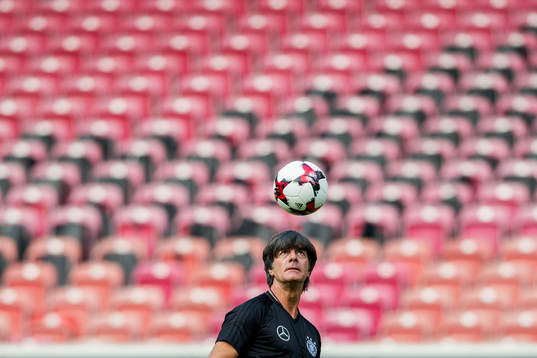 Bläddra bland fler bilder av Football, FIFA World Cup Qualifier, Germany training
