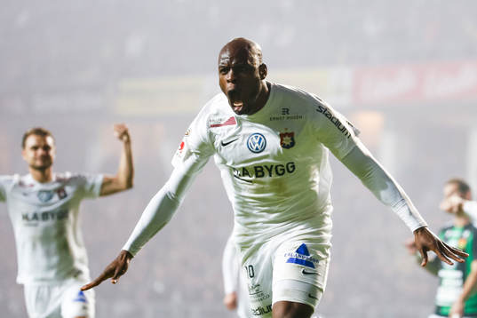 Örgrytes Hakeem Araba jublar