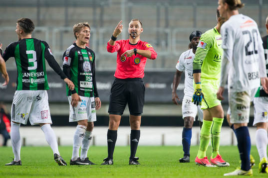 Domare Jim Petersson dömer bort GAIS 2-1 mål