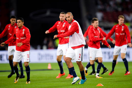 Mohamed Elyounoussi and Haitam Aleesami  of Norway prior