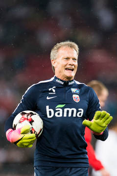 Goalkeeper coach Frode Grodås