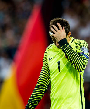 Norway's goalkeeper Rune Almenning Jarstein looks dejected