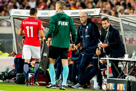 Lars Lagerbäck, head coach of Norway, substitutes off