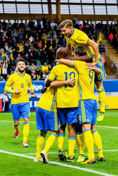 Sveriges spelare jublar
