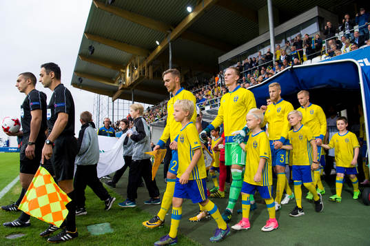 Sverige tågar in med Linus Wahlqvist, målvakt Pontus