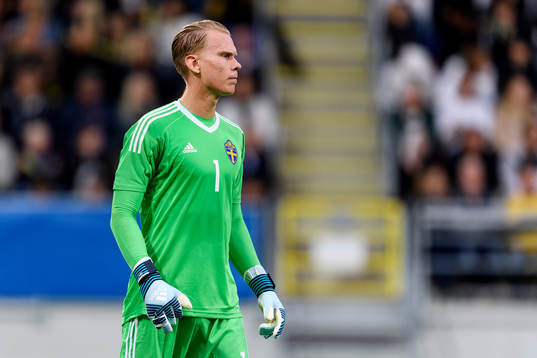 Sveriges målvakt Pontus Dahlberg