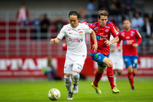 Dalkurds Yukiya Sugita och Helsingborgs Adam Eriksson