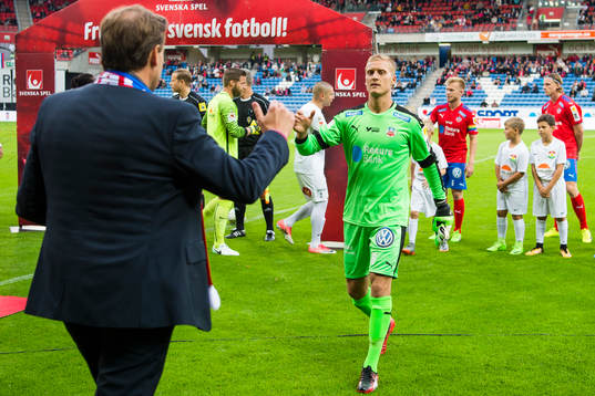 Helsingborgs målvakt Pär Hansson före  fotbollsmatchen i