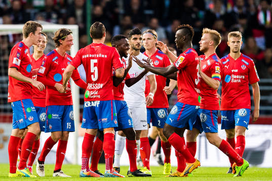 Helsingborgs Lumala Abdu och Edwin Gyimah jublar