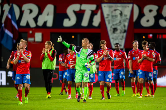 Helsingborgs spelare tackar publiken