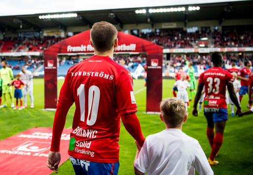 Helsingborgs Darijan Bojanic gör entré