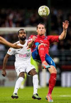 Helsingborgs Johan Persson och Dalkurds Ammar Ahmed