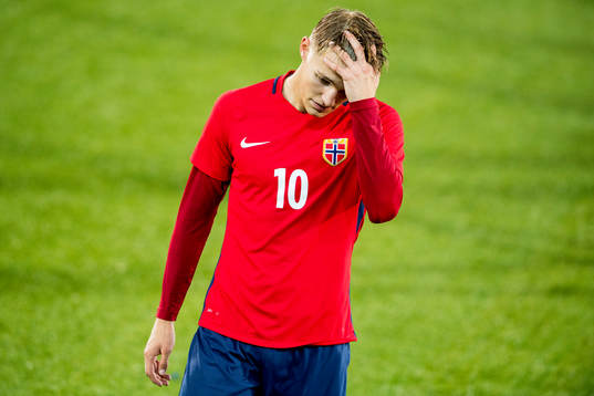 Martin Ødegaard looks dejected