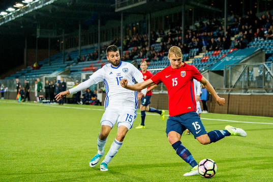 Raz Nahmias of Israel and Ulrik Jensen of Norway