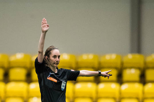 Referee Henrikke Holm Nervik