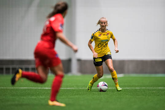 Anja Sønstevold of LSK kvinner