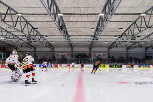 Luleås och Djurgårdens spelare värmer upp