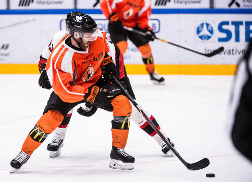 Karlskronas Mattias Guter och Malmö Redhawks Fredrik