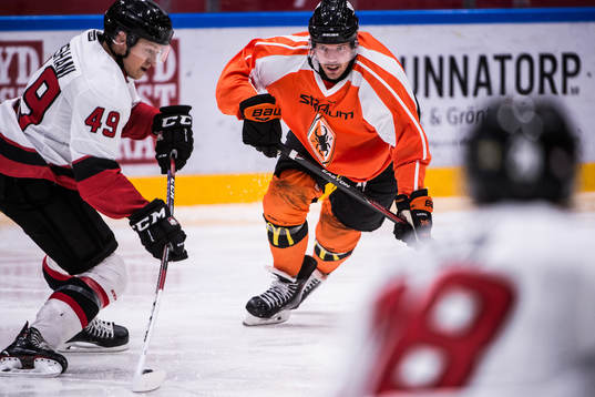 Karlskronas Morten Madsen med fokus på Malmö Redhawks