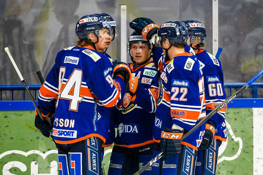 Växjös Tuomas Kiiskinen jublar
