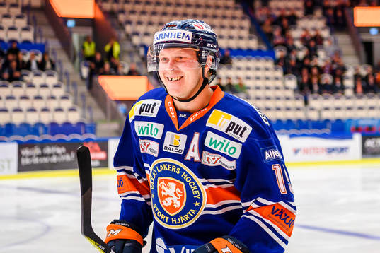 Växjös Tuomas Kiiskinen jublar