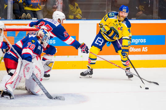 Goalkeeper Stefen Søberg, Tallak Lyngset of Vålerenga and