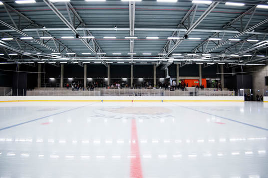 Generell vy av interiören i Angered Arenas ishall