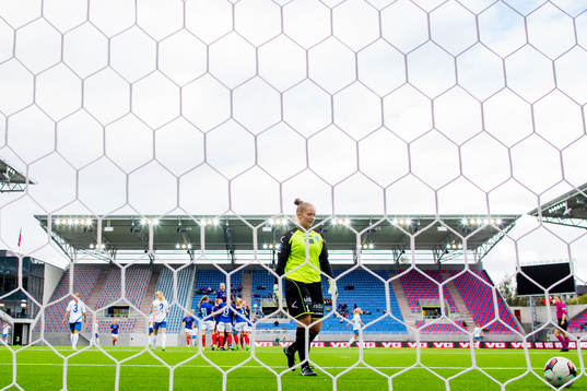 Goalkeeper Aurora Mikalsen of Kolbotn looks dejected