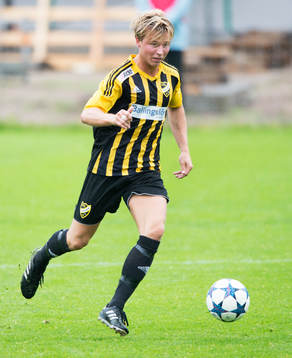 IFK Hässleholms Gustaf Lindroth i matchen i division 2