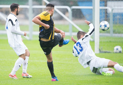 IFK Hässleholms Tommy Filipovic i matchen i division 2