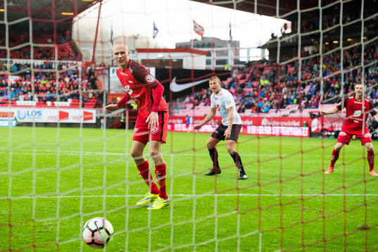 Bläddra bland fler bilder av Football, Eliteserien, Brann - Sogndal