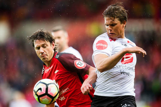 Jakob Orlov of Brann and Bjørn Inge Utvik of Sogndal